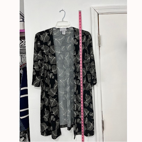 Women’s lightweight tropical open front summer cardigan - Picture 6 of 11